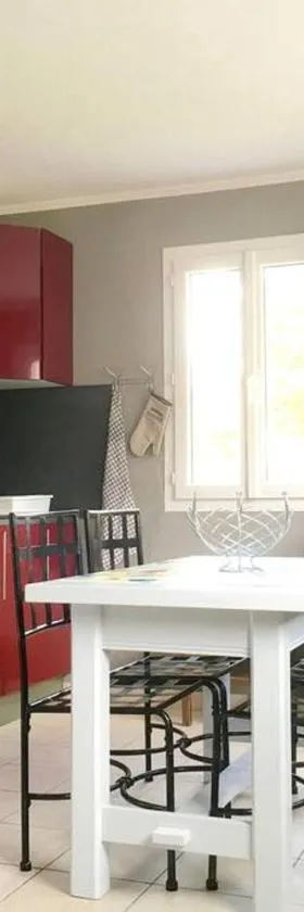 gite le ptit bleu maison totalement indépendant，位于拉特里姆莱德的酒店