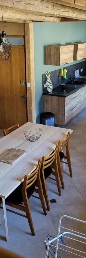 La Fessette，位于沙佩尔代布瓦的酒店