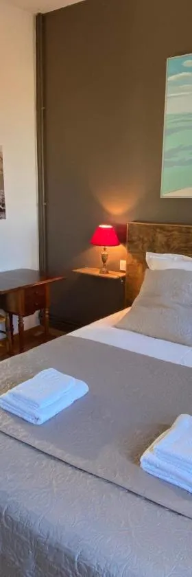 La Chambre Claire，位于Ponts-et-Marais的酒店