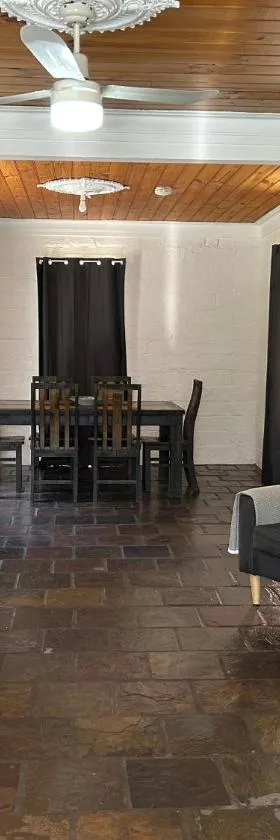 Black Range Cottage, Tumbarumba，位于Tumbarumba的酒店