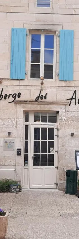 L'Auberge des Artistes，位于Nieul-sur-lʼAutise的酒店