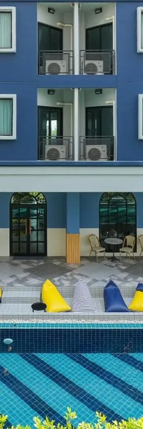 Cozy Blu Suvarnabhumi，位于北榄的酒店