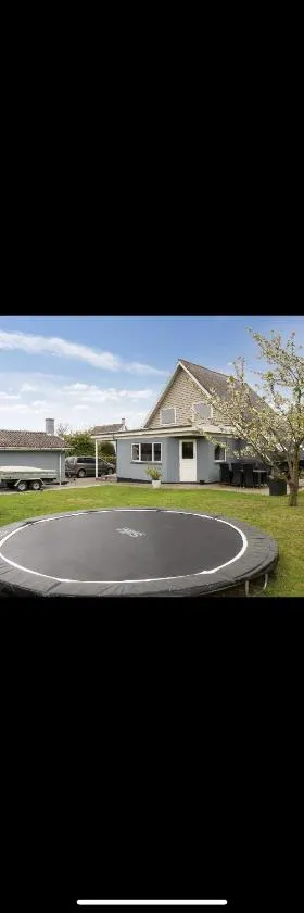 Big villa in stege near møns klint with trampolin，位于斯泰厄的酒店