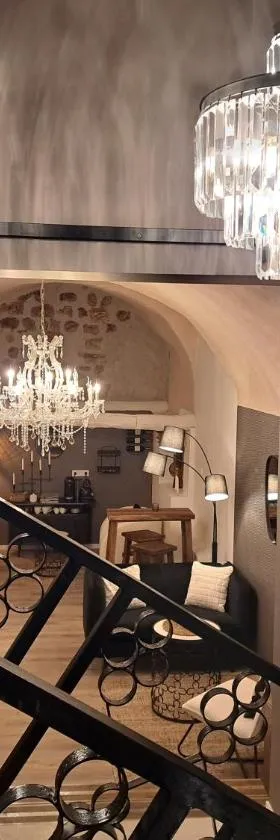 Hôtel Le Patio de Sophie，位于锡斯特龙的酒店