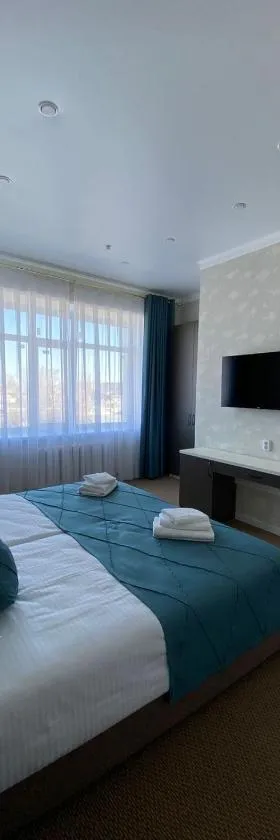 De Marco Hotel，位于库斯塔奈的酒店