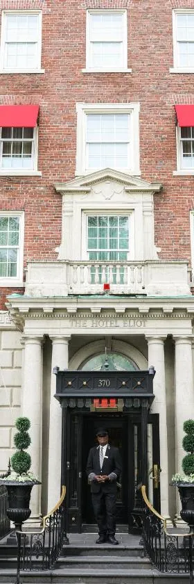 The Eliot Hotel，位于波士顿的酒店