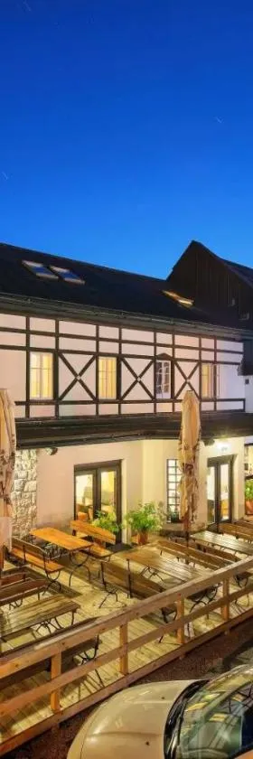 Hotel Lomnice，位于什平德莱鲁夫姆林的酒店