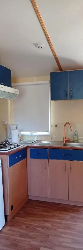 CAMPING LE BEL AIR- Mobil home le laurier，位于Limogne-en-Quercy的酒店