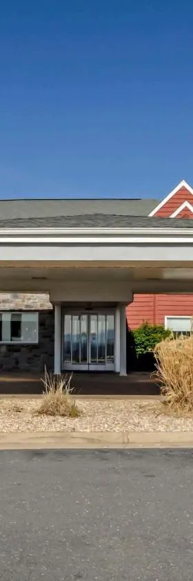 Clarion Pointe Staunton East，位于斯汤顿的酒店