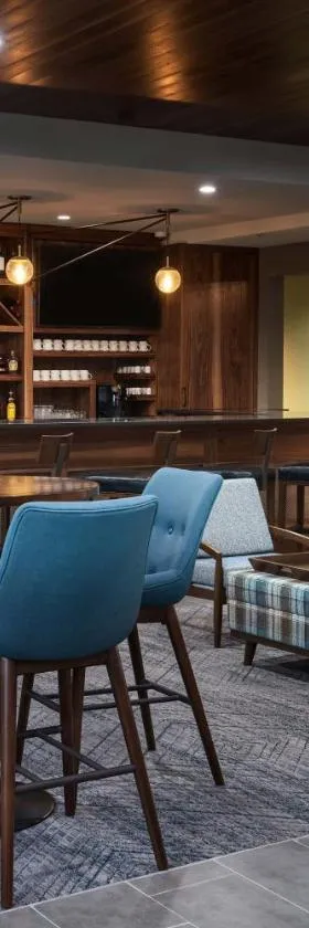 Four Points by Sheraton Chicago Schaumburg，位于绍姆堡的酒店