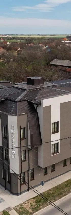 Garni Hotel IMPERIUM Subotica，位于苏博蒂察的酒店