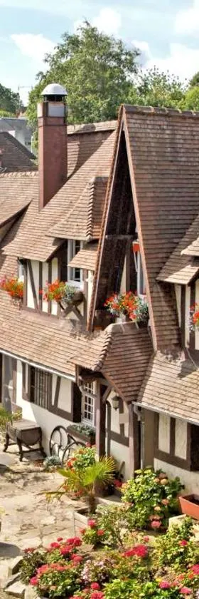 Hostellerie et SPA de la Vieille Ferme，位于滨海克里耶勒的酒店
