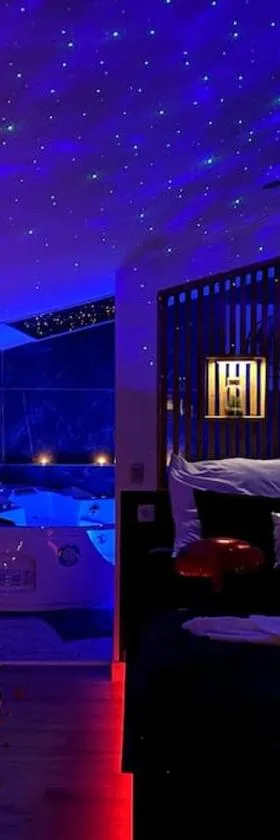 Suite romantique Spa Balnéothérapie，位于埃希罗莱的酒店