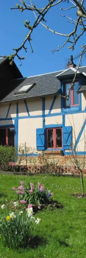 普利欧尔玫瑰园住宿加早餐旅馆，位于Rosay-sur-Lieure的酒店