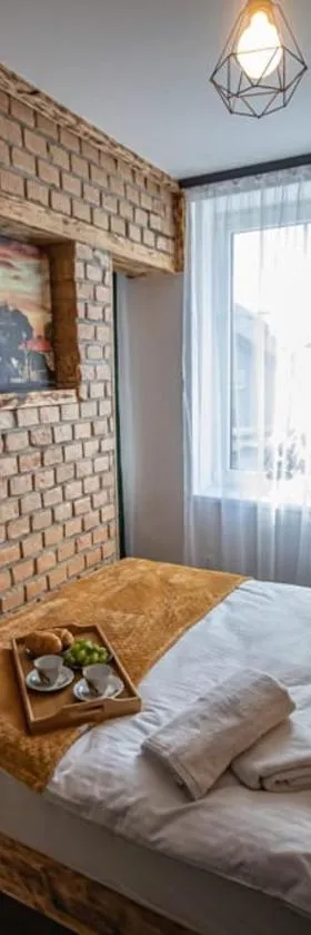 Czocha Studio Apartment，位于莱希纳的酒店