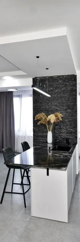Luxury Apartment, 2 bedrooms and 1 living room in Avan，位于埃里温的酒店