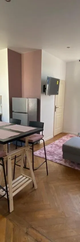 Pink Cosy，位于卢维耶的酒店