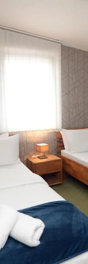 Apartmani Čarolija，位于Lučani的酒店