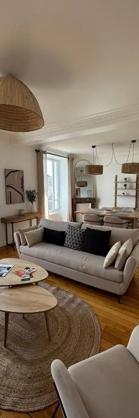Grand Appart 2 pièces Enghien-les-Bains，位于昂吉安班斯的酒店
