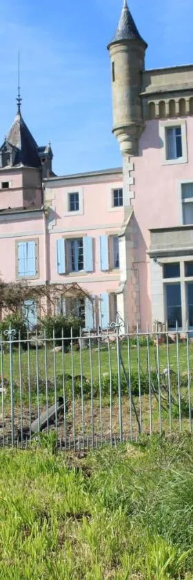 Château de Villeneuve - Montolieu，位于Montolieu的酒店