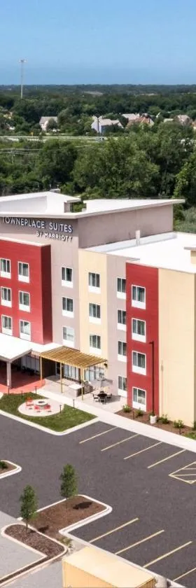 TownePlace Suites by Marriott Chicago Waukegan Gurnee，位于沃基根的酒店