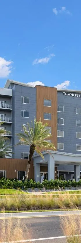 TownePlace Suites by Marriott Cape Canaveral Cocoa Beach，位于卡纳维拉尔角的酒店