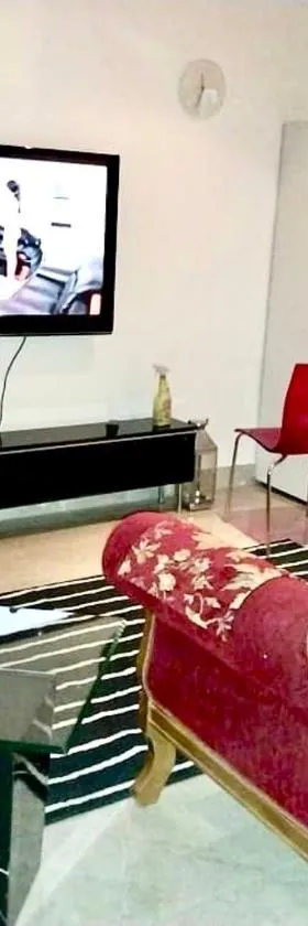 Yazmin Studio Residence，位于Lamin的酒店