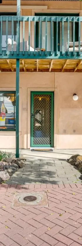 Cadell Street Apartments Goolwa，位于古尔瓦的酒店
