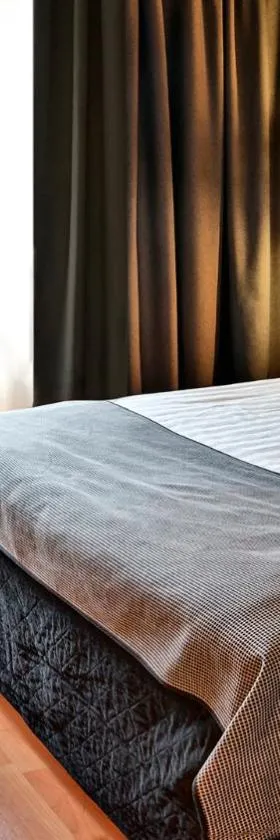 Hotel Amadeus by First，位于哈尔姆斯塔德的酒店