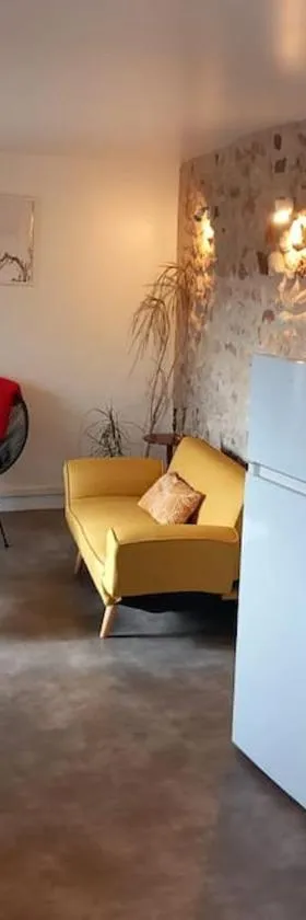 Joli appartement Les Archers，位于Montpeyroux的酒店