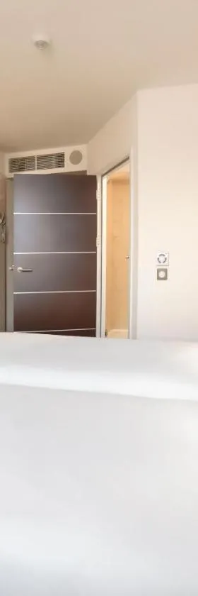 B&B HOTEL Katowice Centrum，位于卡托维兹的酒店