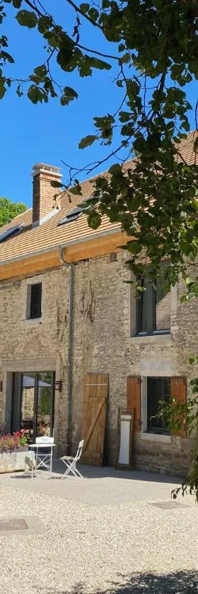 Moulin de la Rouchotte，位于Frétigney-et-Velloreille的酒店