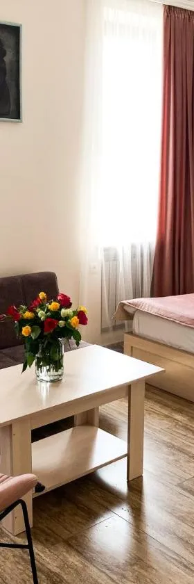 Alex Hotel，位于埃里温的酒店