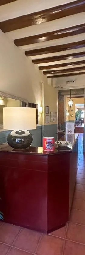 都灵酒店，位于马斯诺的酒店