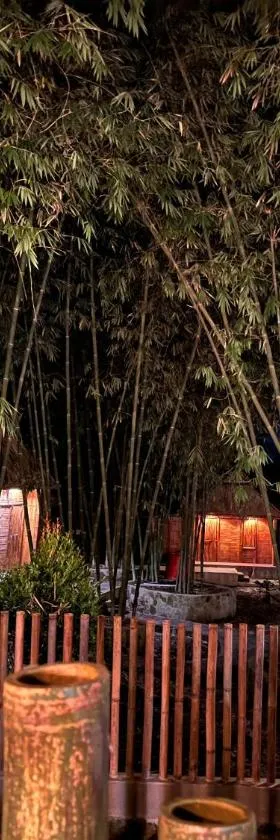 Para para cafe & cottage，位于不拉士打宜的酒店