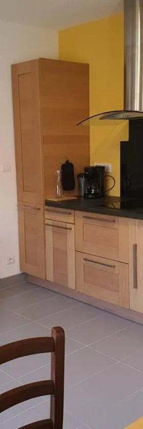 Le Tournesol, Appartement T1 bis，位于Héricourt的酒店