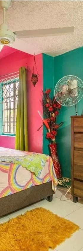 Colorful Private Room Oasis，位于蒙特哥贝的酒店