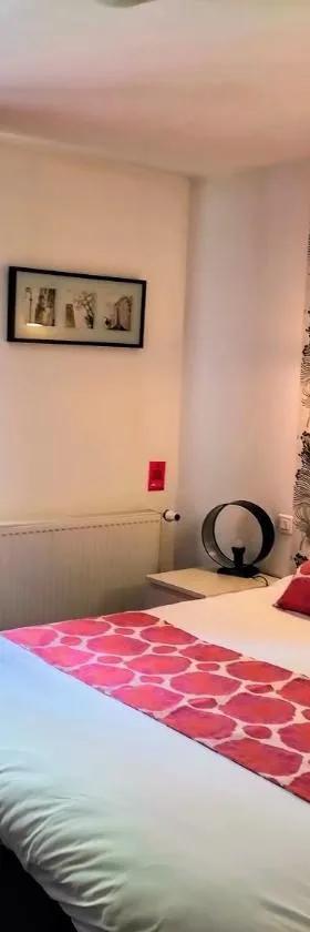 Hotel Restaurant Herard，位于波旁莱班的酒店