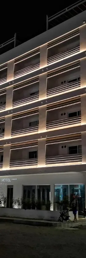 Oasis White Hotel，位于萨尔雷的酒店