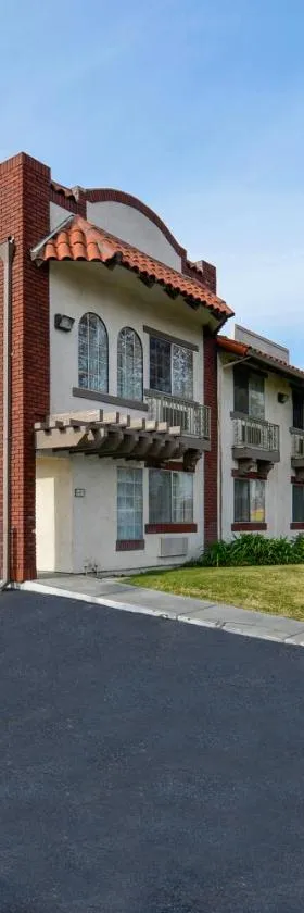 Americas Best Value Inn San Jose Convention Center，位于圣何塞的酒店