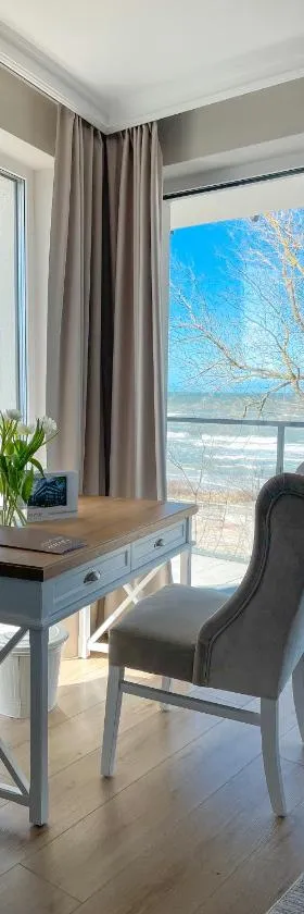 Hotel Szerokie Wody Sea & Sand Ustka，位于乌斯特卡的酒店