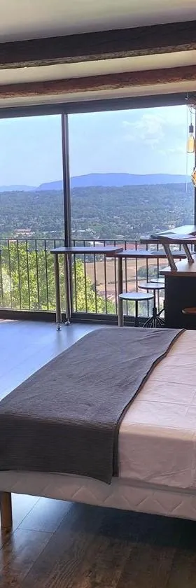 L'essens，位于法扬斯的酒店