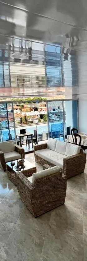 APARTAMENTO FULL HOUSE con BALCON，位于埃尔科莱希奥的酒店