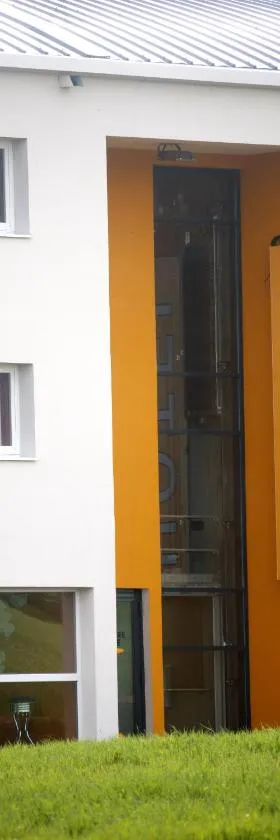 萨尔格米纳 - 汉巴赫甜蜜智能酒店，位于昂巴克的酒店