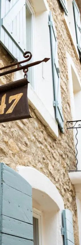 Le 47 - Rentals in South of France，位于Beaumont-de-Pertuis的酒店