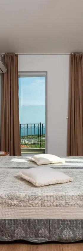 Villa Entre，位于Emona的酒店