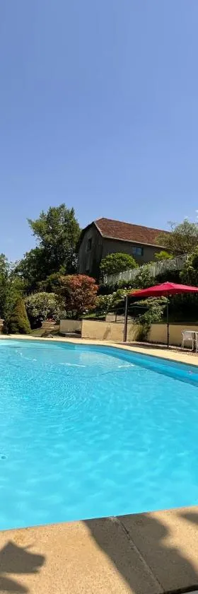 Domaine de la Carrère，位于Arthez-de-Béarn的酒店