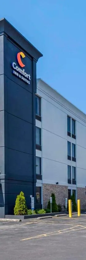 Comfort Inn & Suites Liverpool - Syracuse North，位于利物浦的酒店