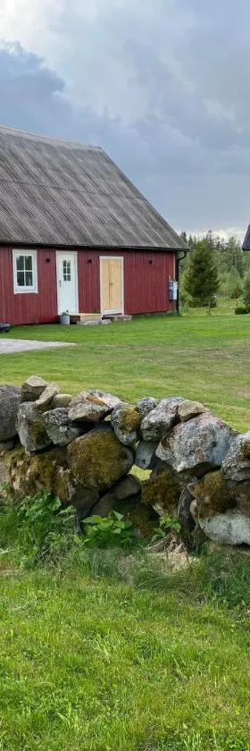 Skog Fegen nära Ullared，位于Fegen的酒店