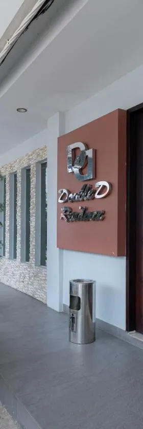 RedDoorz at Nagoya Indah Batam，位于巴淡岛中心的酒店